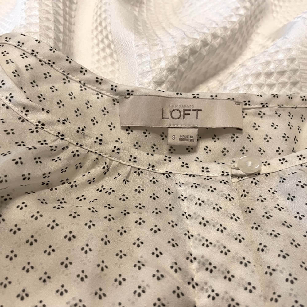 LOFT Delicate Pattern Blouse
